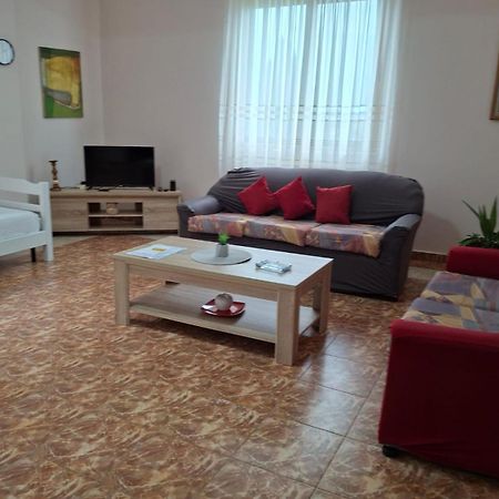 Jozi Kaiser Apartment 1 Дуррес Экстерьер фото