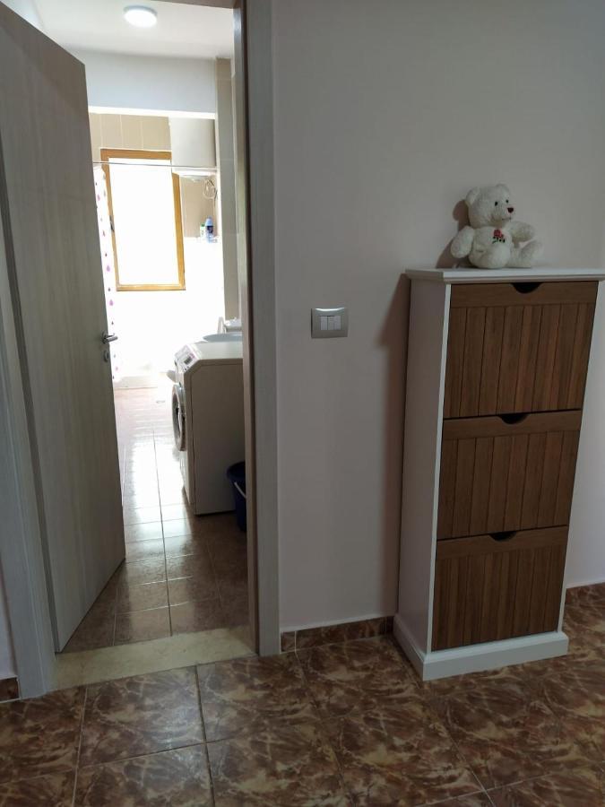 Jozi Kaiser Apartment 1 Дуррес Экстерьер фото