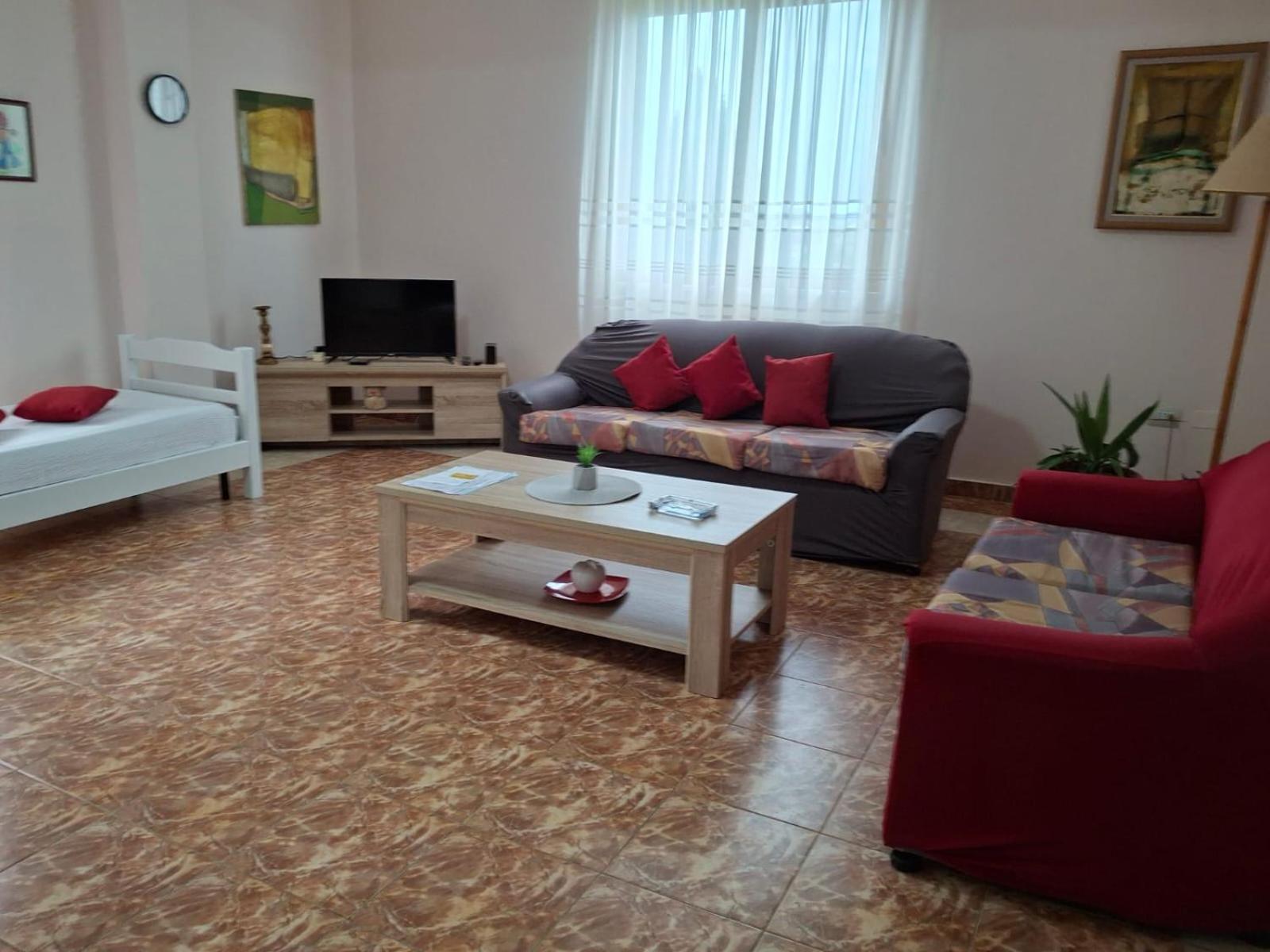 Jozi Kaiser Apartment 1 Дуррес Экстерьер фото